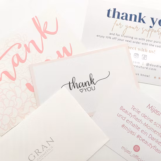 Tarjeta de presentación comercial de papel para estampado brillante UV de punto personalizado de lujo al por mayor